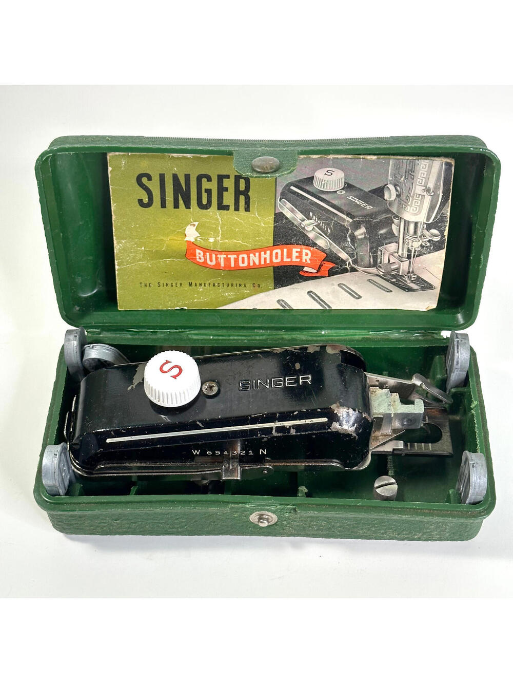 Vintage Singer Sewing Machine Buttonholer
